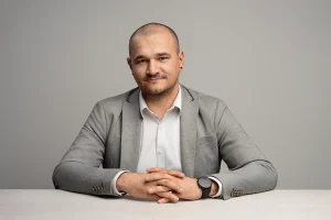 Tomasz Rakowski Ekselowe.pl